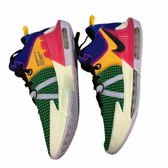 Nike Lebron Witness 7 Multi-color Men’s Basketball shoes DM1123-501  Size 9 - Picture 2 of 9